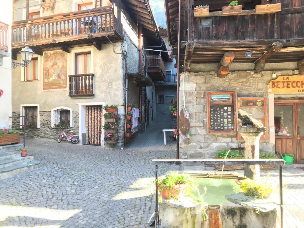 Trilocale In Centro La Marmotta - Affitti Brevi Italia Apartment Brusson